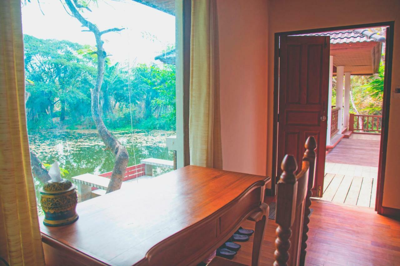Tak Andaman Resort & Hotel Exterior photo