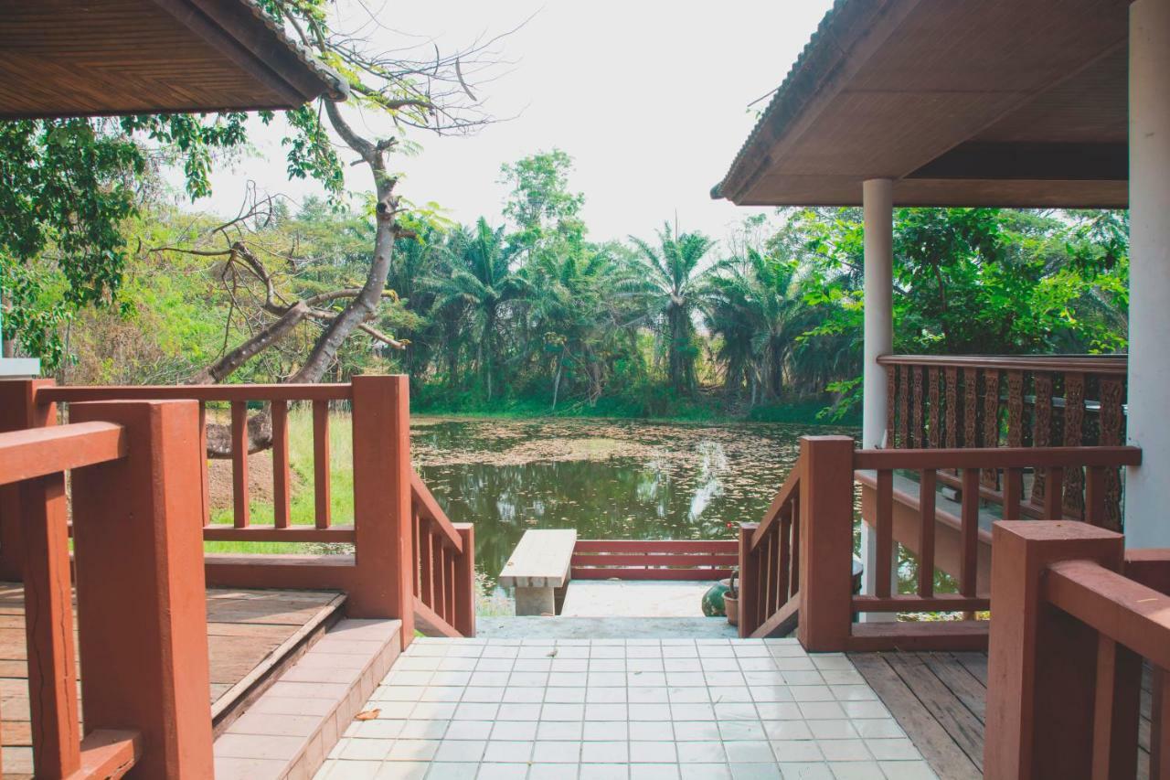 Tak Andaman Resort & Hotel Exterior photo